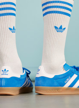 阿迪达斯德训鞋男女adidas三叶草Gazelle复古运动板鞋蓝色 JI2061