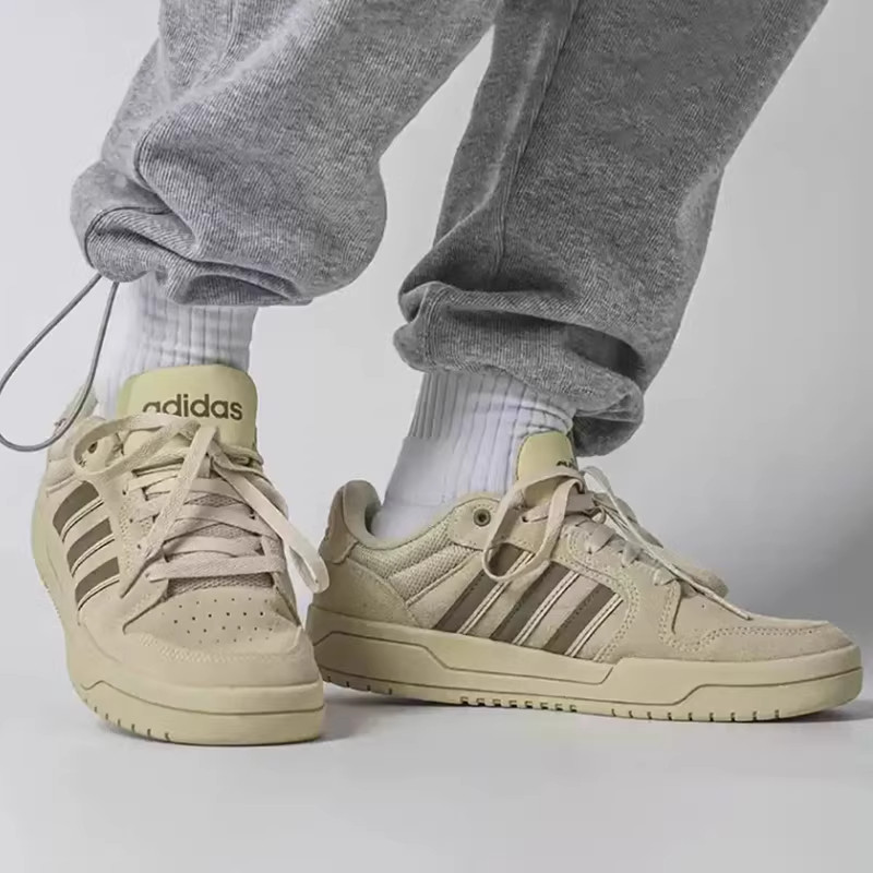 Adidas阿迪达斯正品高颜值校园鞋子百搭卡其色系休闲板鞋子JS3007