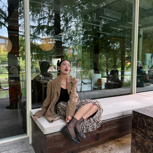 IN.CHOOSE U  2025秋复古简约麂皮绒西装外套夹克 89838