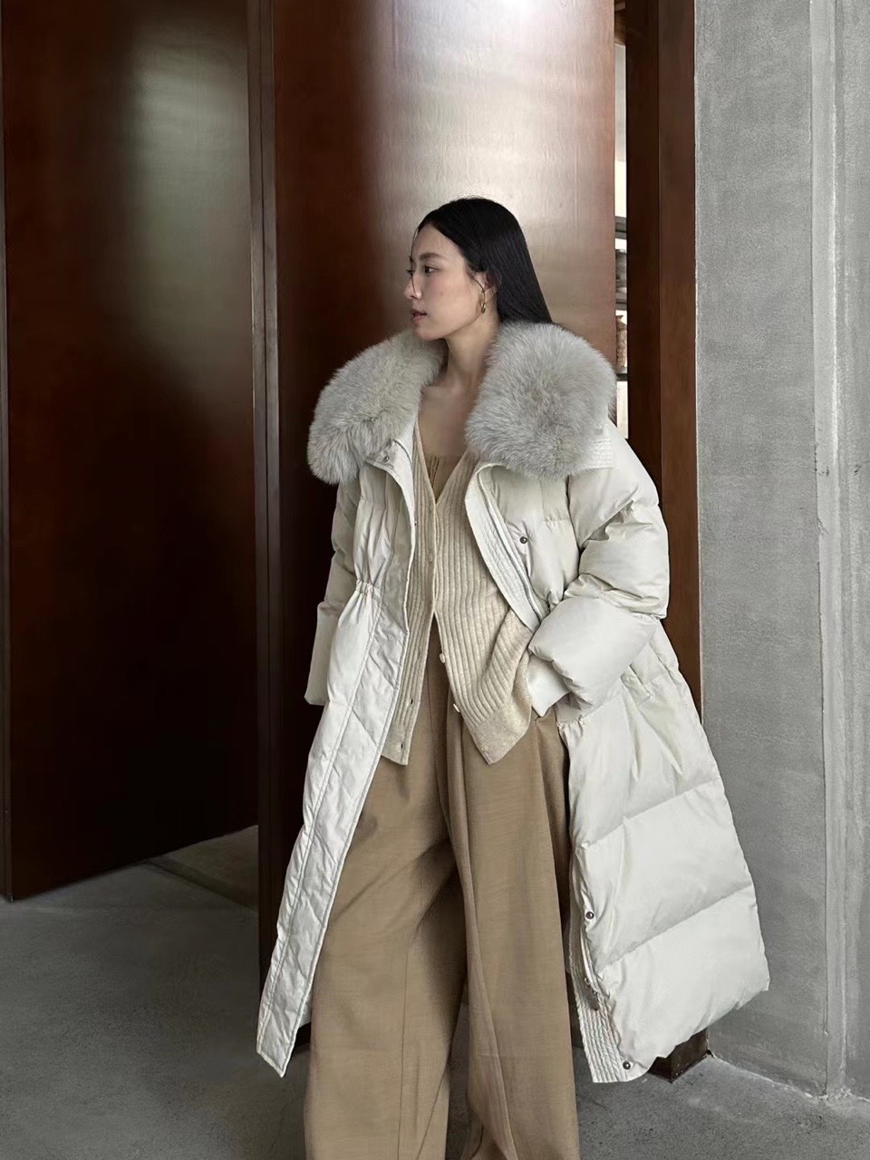 ONE BY TOW冬季韩版收腰羽绒服长款保暖羽绒外套女6632