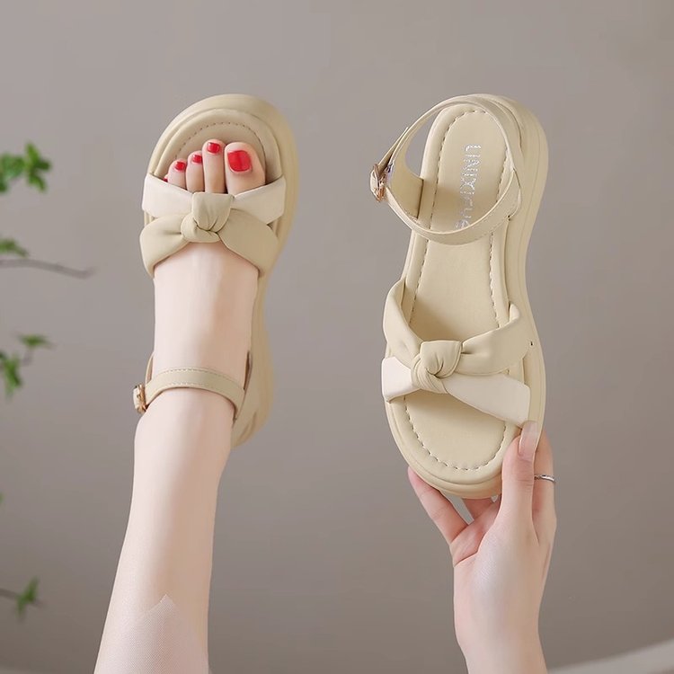 女大童凉鞋夏天12高中生13清新15岁百搭软底仙女风女童女生沙滩鞋