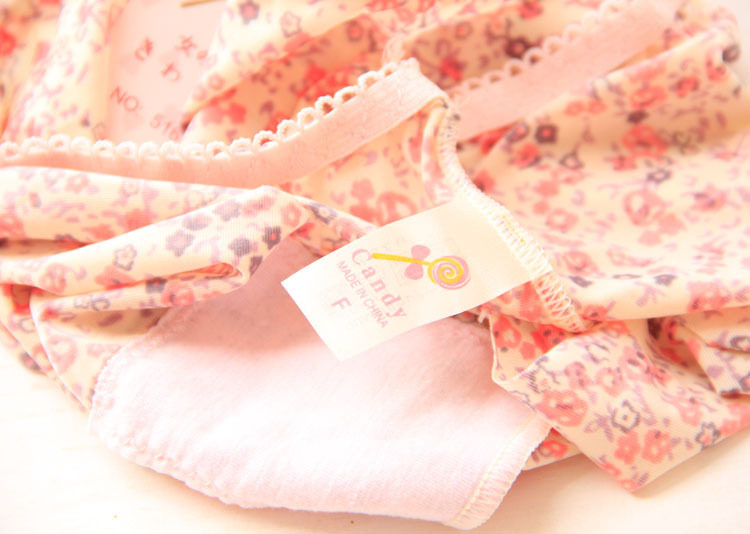 Slip jeunesse sexy en soie Ice - Ref 654844 Image 3