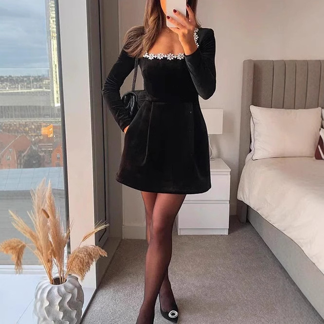 欧美跨境2024春季女装连衣裙气质优雅方领珍珠花边短款时尚连衣裙