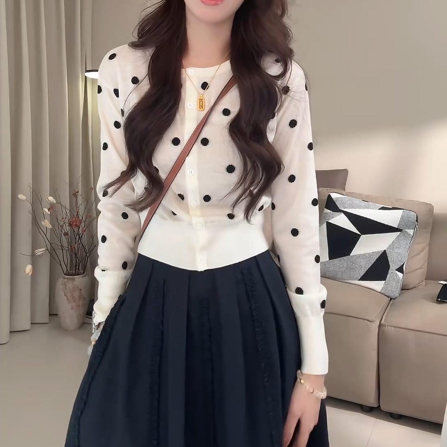 欧货2025早秋新款波点提花时尚长袖针织衫女减龄显瘦百搭开衫上衣,女装/女士精品,毛针织衫,淘宝优惠券,粉丝福利购,淘宝优惠卷