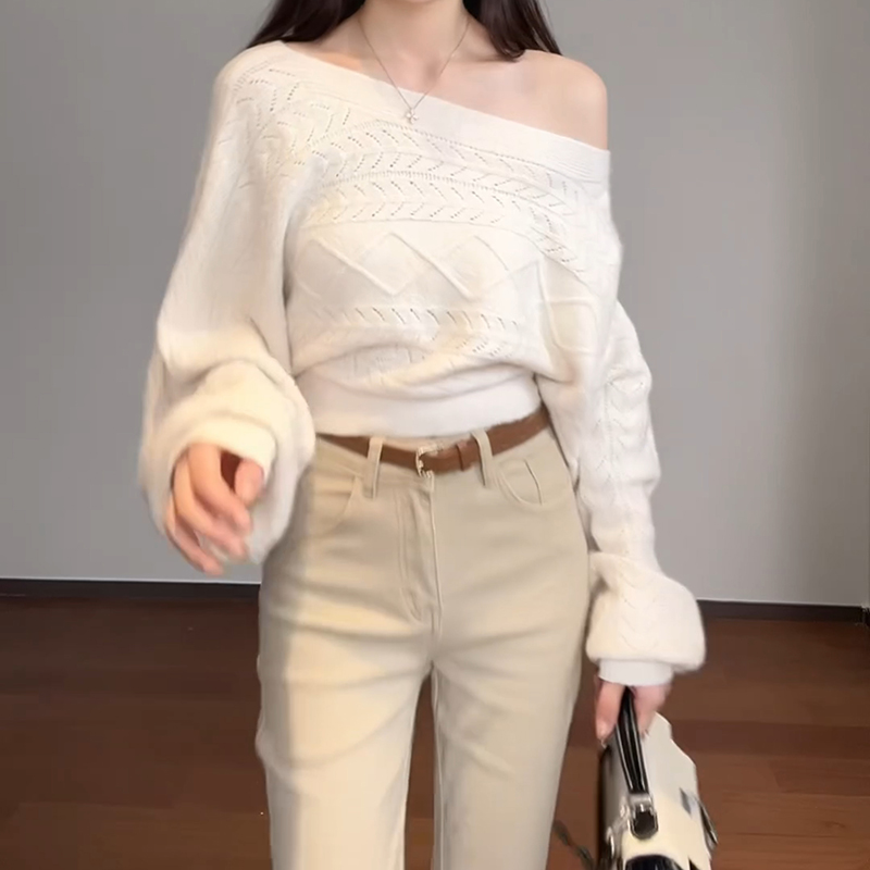 红色V领撞色麻花小衫女款2025冬季新款宽松套头学院风针织衫上衣