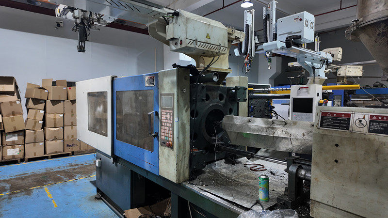 1月19日东莞公司102室的机器设备三台网络拍卖公告