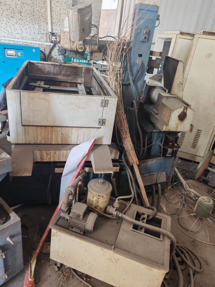 3月19日东莞模具公司机器设备一批网络拍卖公告