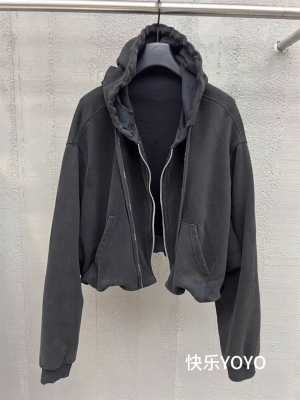 欧货bobo1972秋装通勤减龄连帽卫衣女宽松甜辣风短款拉链短外套