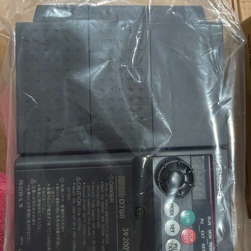 议价变频器FR-D720-3.7KFRD720-3.7KFR-D7203.7KFRD7203.7K