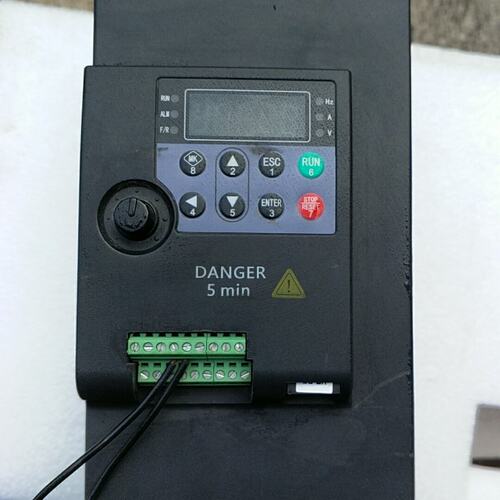 议价DR变频器DR300F-7R5G/9R0PDR300F-7R5GDR300F-9R0PDR300F