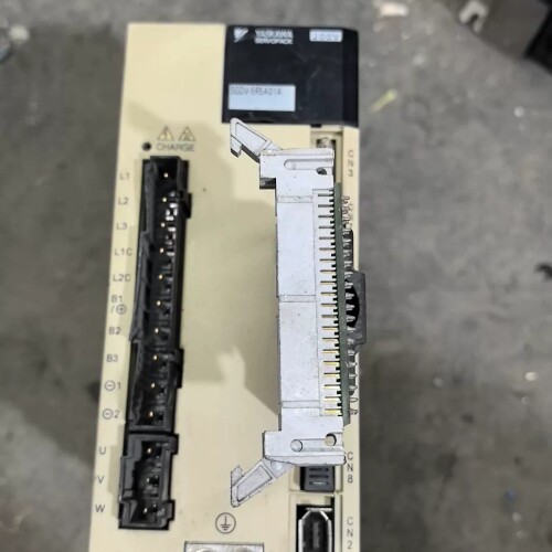 安川750w驱动器SGDV-5R5A11A002000 ~议价