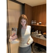 修身 Tannin赤兔 ski 智性偏爱 巨显身材 纽扣兔绒羊毛针织衫