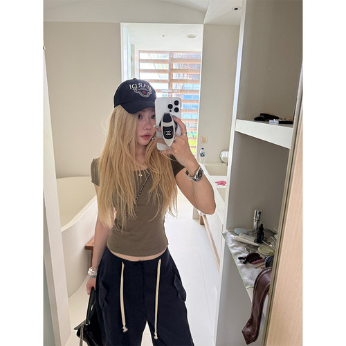 skibyTannin6色掐腰U领正肩T