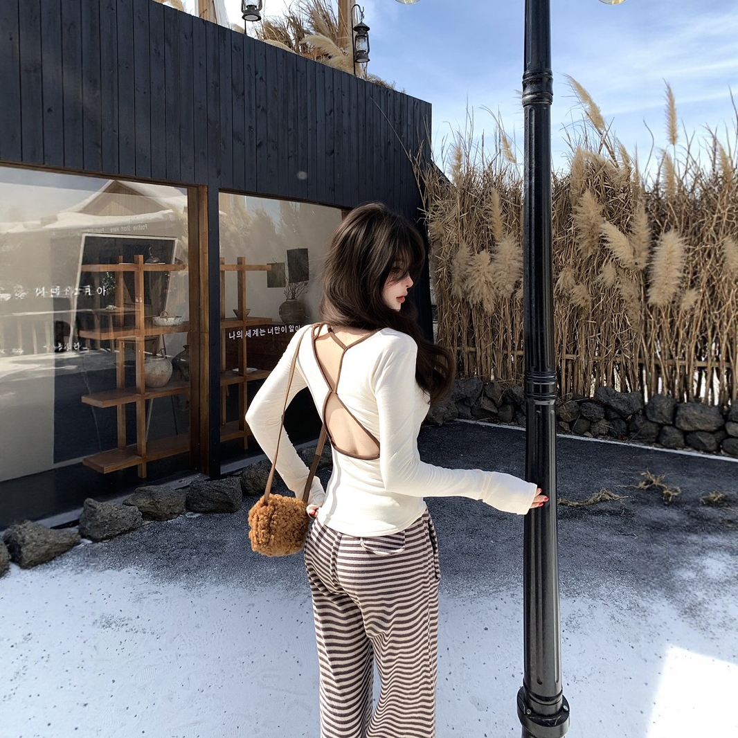 辣妹性感镂空露背T恤女秋冬v领长袖内搭打底衫纯欲风修身磨毛上衣