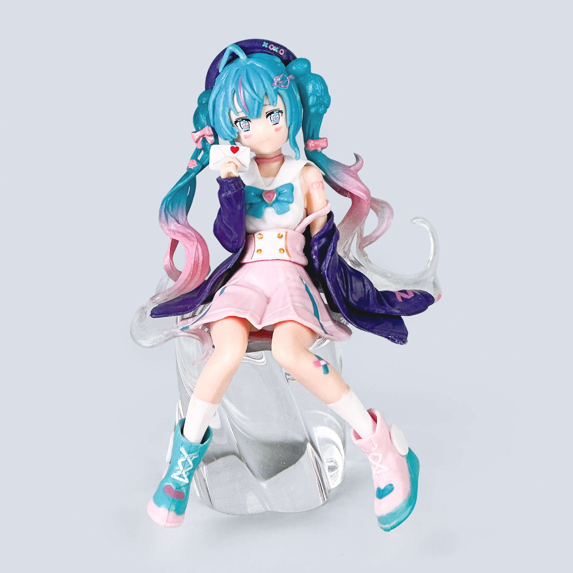 初音未来手办水手服初音二次元美女摆件景品模型坐姿压泡面公仔图片