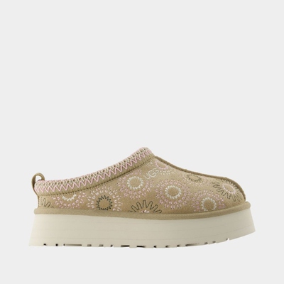 UGG Tazz Sun Stitch Mules 穆勒鞋- 皮质 - 米色