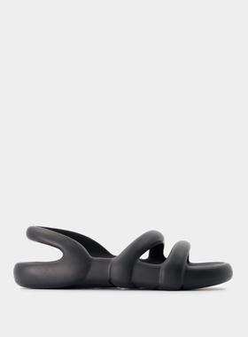 Camper Kobarah Flat Negro 黑色光面小牛皮凉鞋