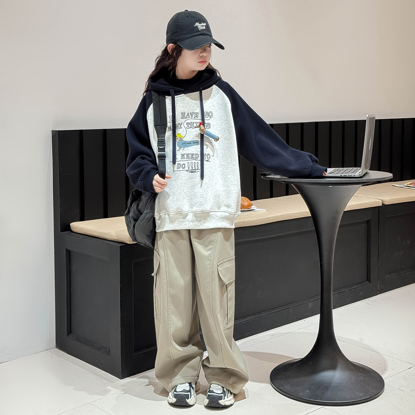 冬款新款女童加绒保暖连帽卫衣秋