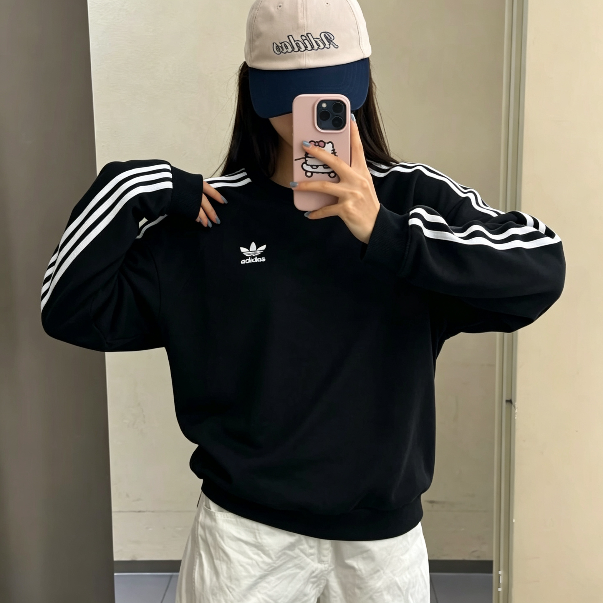 阿迪达斯三叶草百搭圆领卫衣
