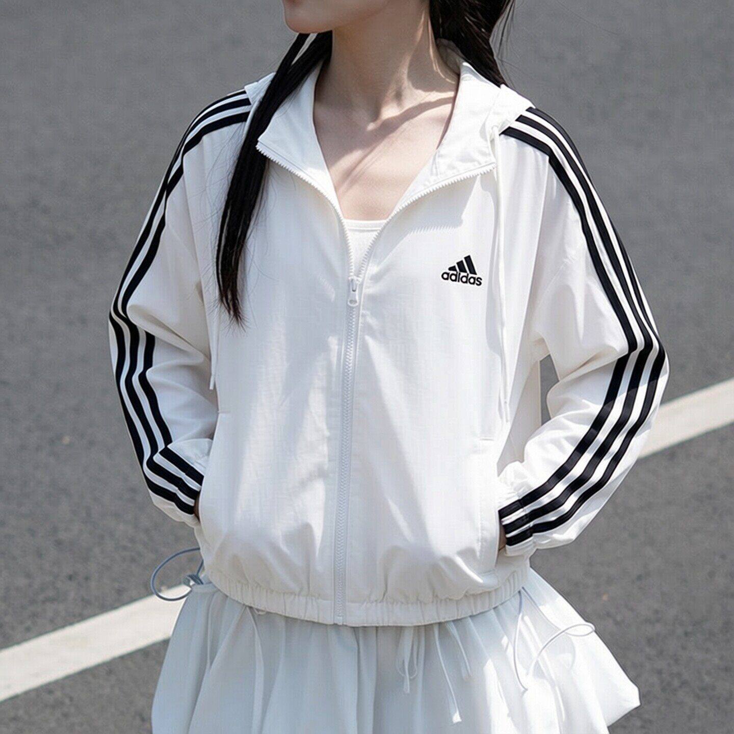 Adidas阿迪达斯防晒衣女款2026夏季薄款透气三条纹运动白色外套