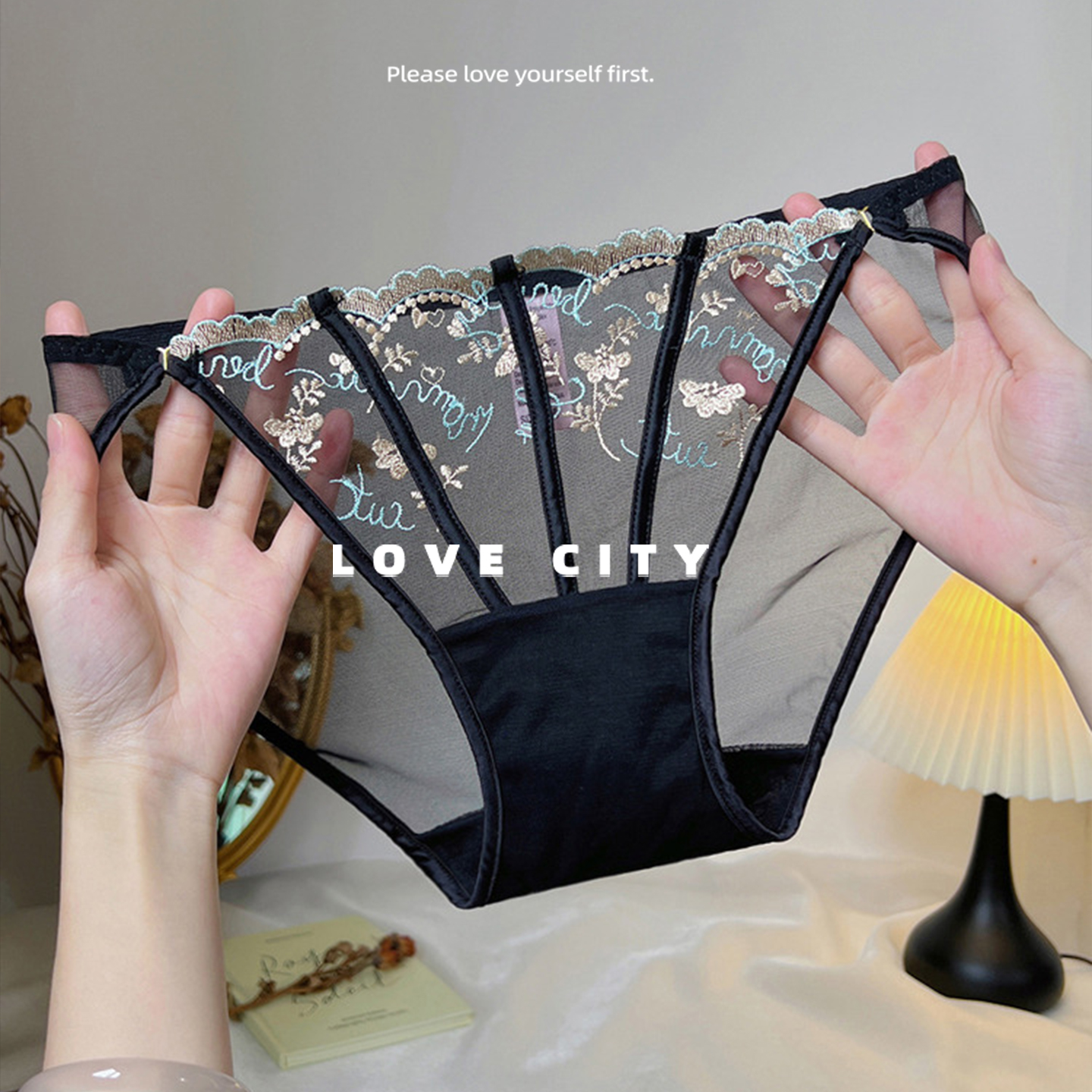 LOVECITY「华韵柔媚」纯欲少女蕾丝内裤国风刺绣设计感女士三角裤