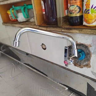 单冷厨房墙壁墙上洗碗池旋转水槽家用龙头万向防溅阳台 入墙式