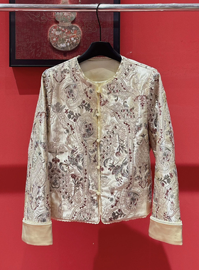 布谷-春款轻奢小香风立领收腰短款外套提花工艺立体装饰短外套w82