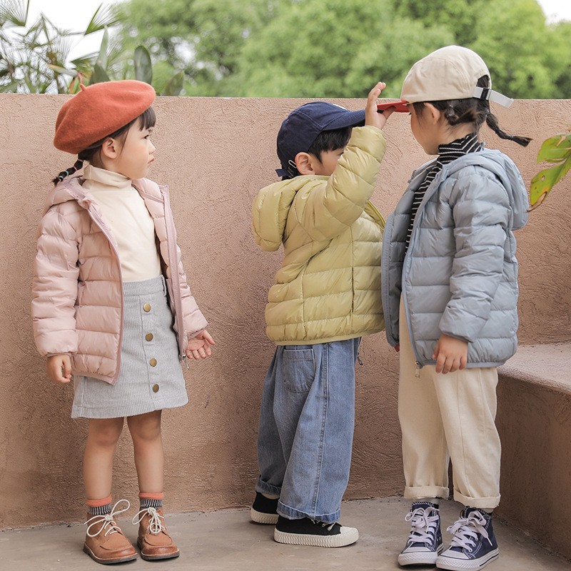 优衣简约日系儿童轻薄款羽绒服2025秋冬季新款男童女童连帽外套
