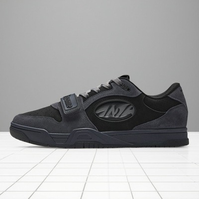 【迪文琴佐同款】安踏STG板鞋防滑耐磨运动篮球休闲文化鞋男子