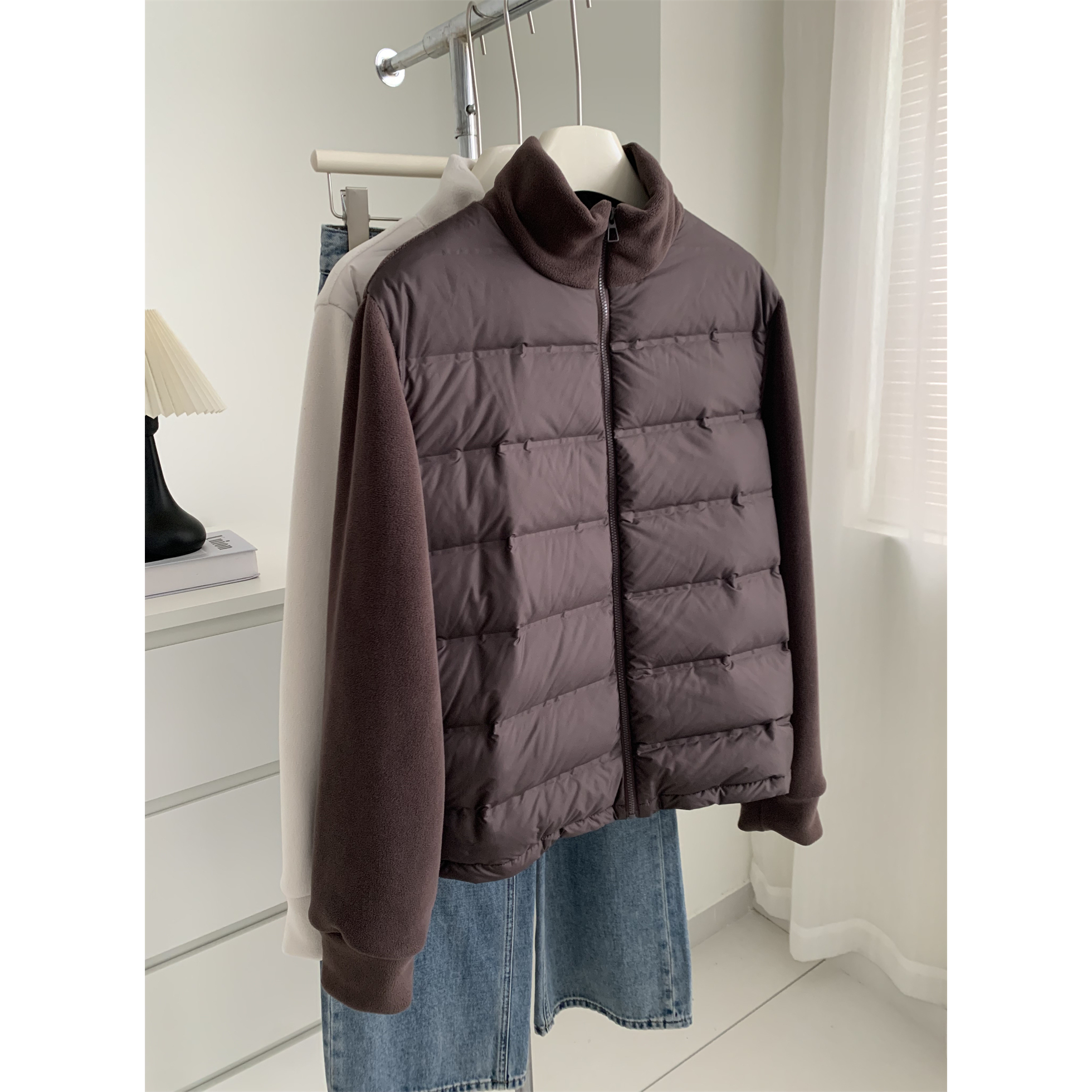 轻量型蓬松保暖羽绒服外套女显瘦百搭立领正肩长袖拼接拉链开衫冬