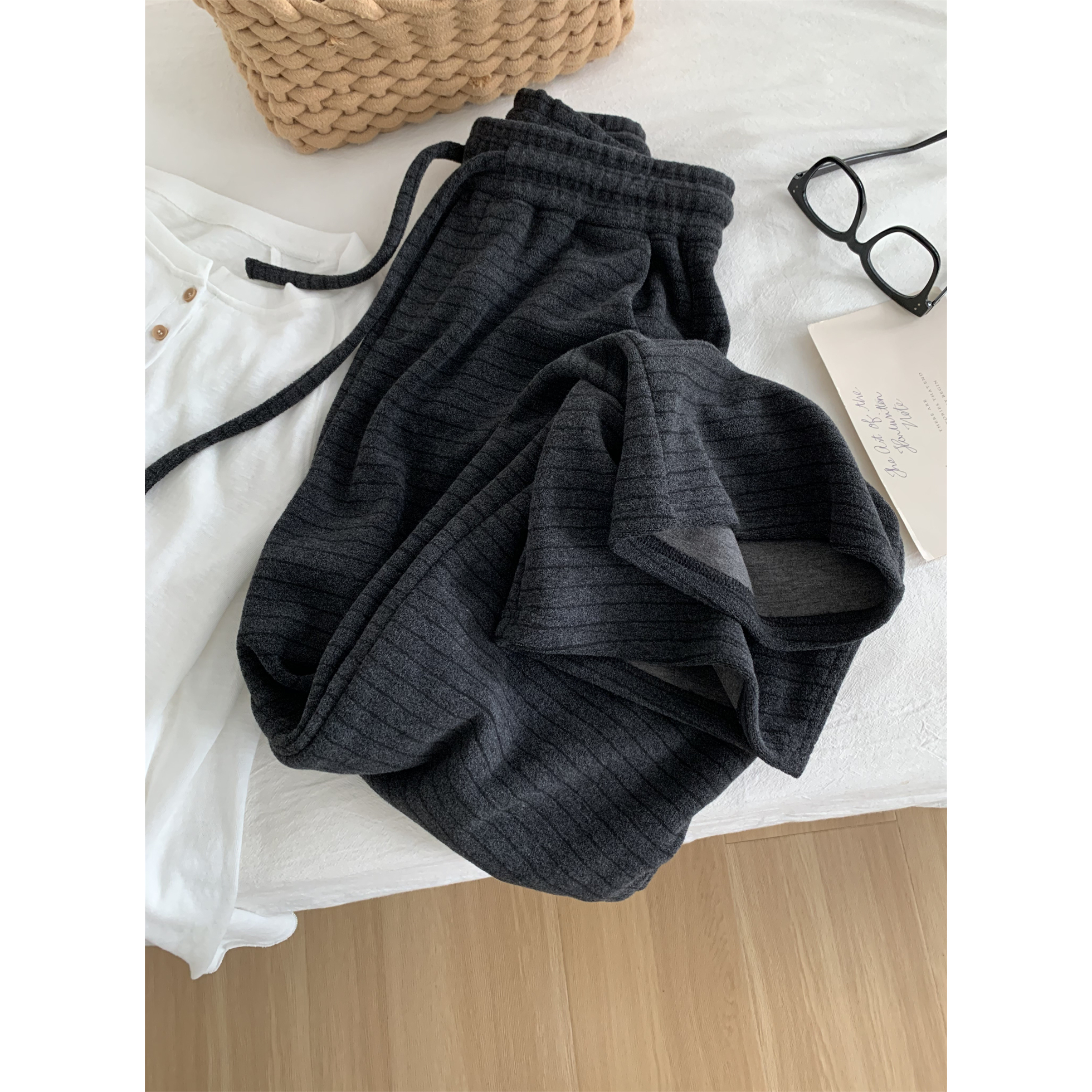 蚕丝羊毛加厚阔腿条纹裤