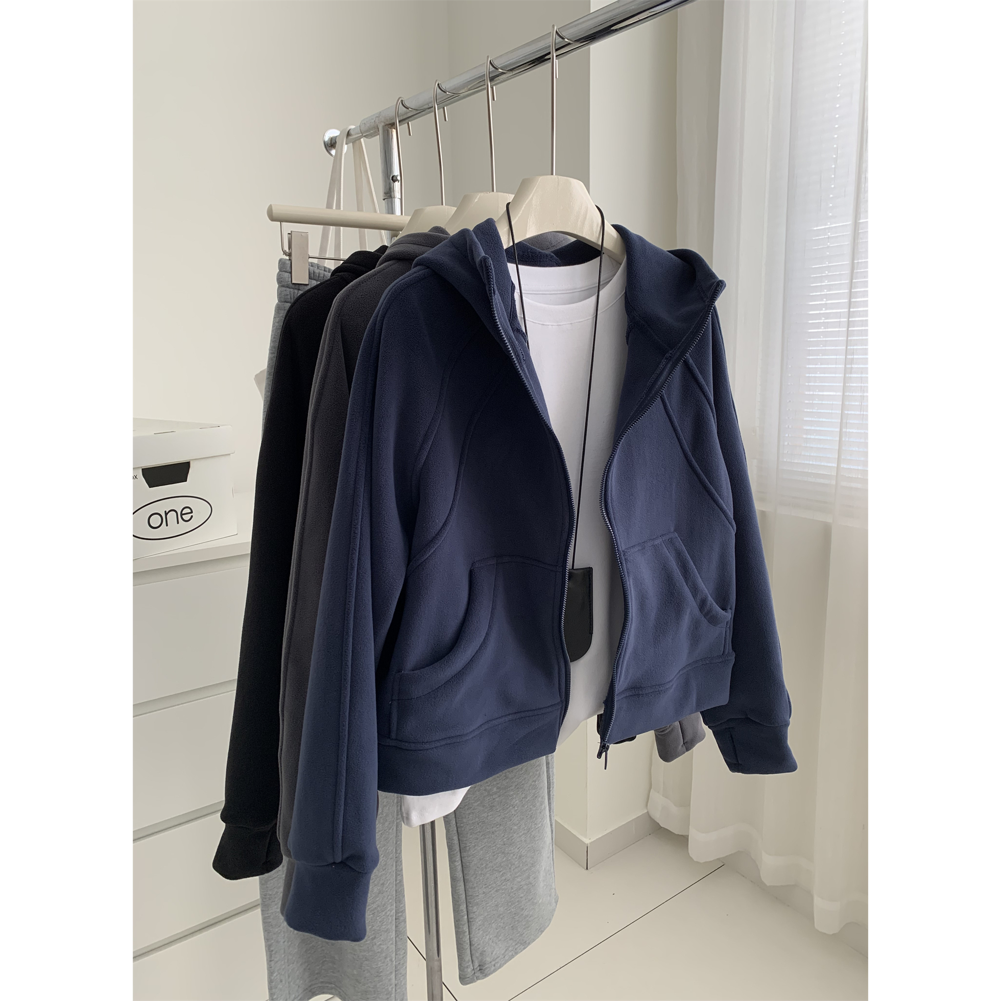 lulu同款拼接摇粒绒卫衣外套