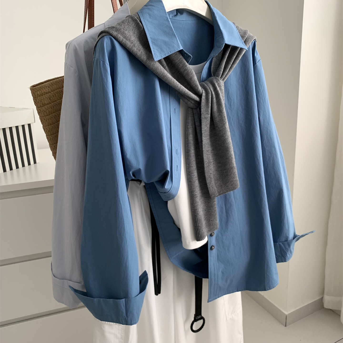 高级感布鲁蓝双扣纯棉大版衬衫