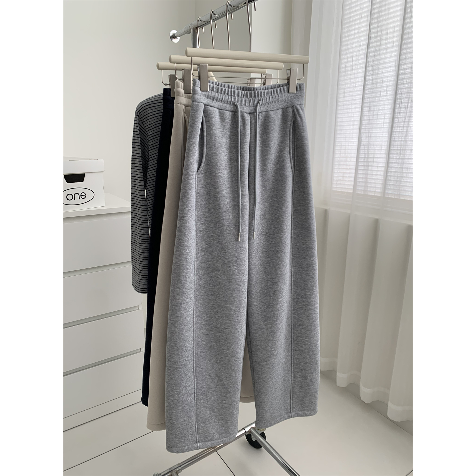 冬季加绒加厚弯刀裤卫裤