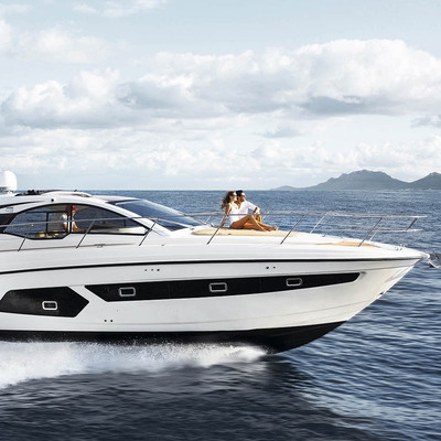 阿兹慕AZIMUT 45尺 双层私人豪华游艇1000000以上