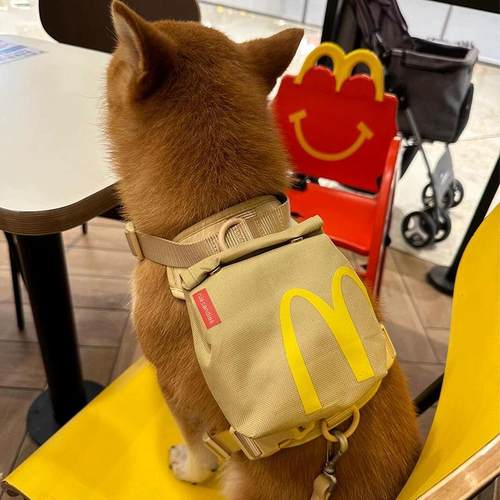 狗狗自背包可爱麦门背包宠物泰迪柯基中小型犬超人法斗书包牵引绳
