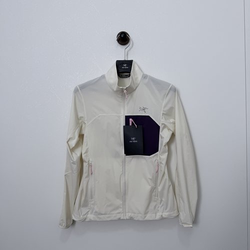 始祖鸟Arcteryx Squamish Jacket女款轻量防风防晒皮肤衣风壳夹克