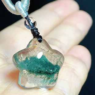 东海水晶天然绿幽灵聚宝盆吊坠男女款雕刻星星项链百搭吊坠毛衣链