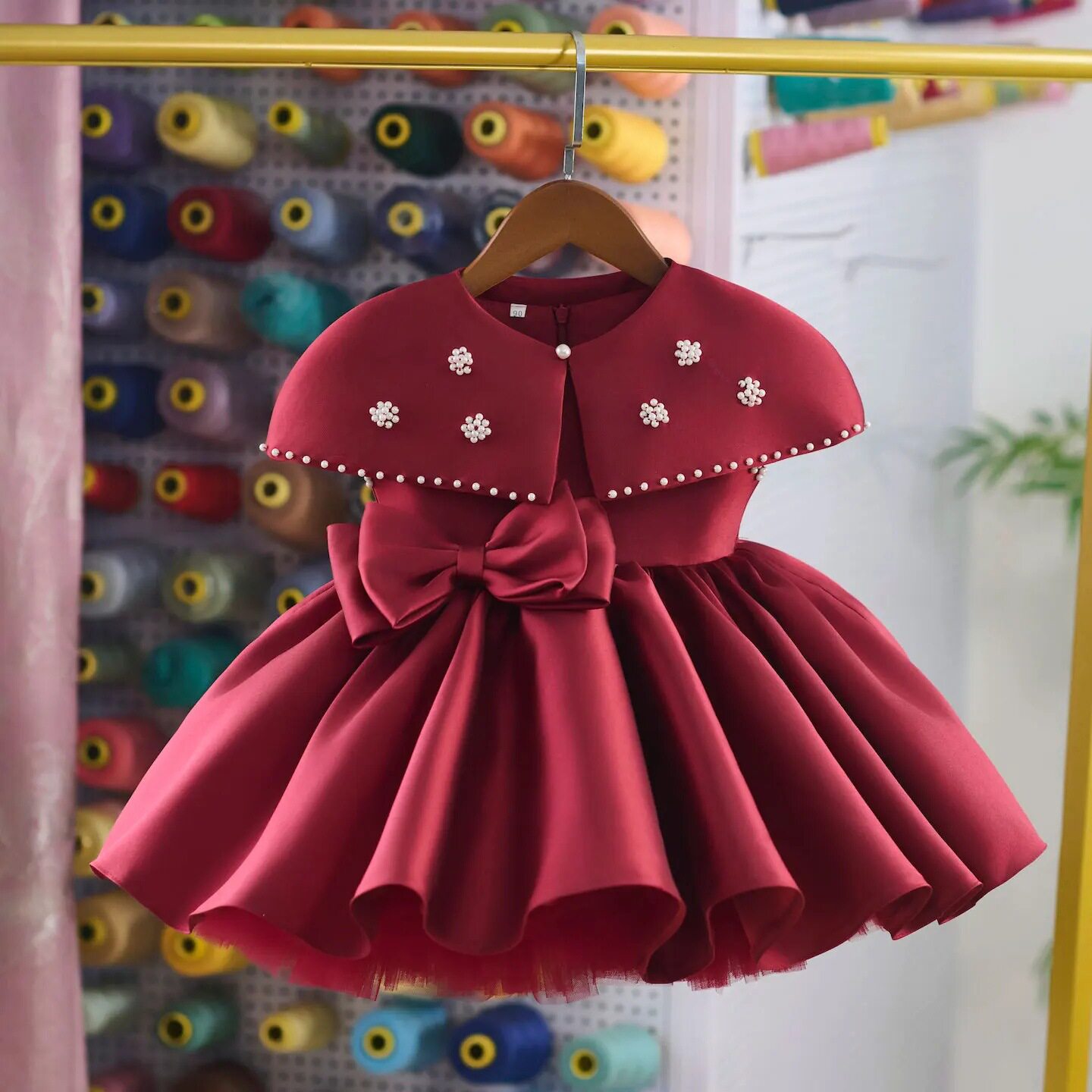 儿童缎面礼服裙女童披肩款2026蝴蝶结蓬蓬裙花童婚礼敬酒服