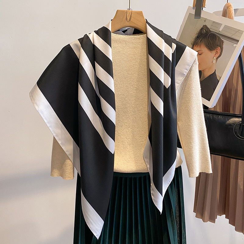 韩国春秋新款时尚90大方巾女丝巾两用御寒披肩外搭装饰领巾配衬衫
