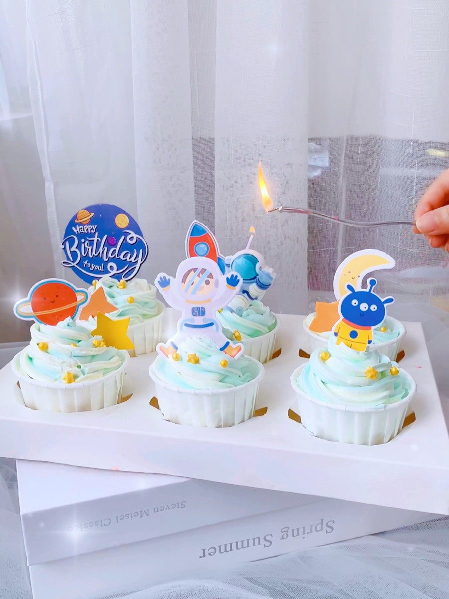 网红宇航员纸杯蛋糕装饰插件插卡套装卡通宇航员主题甜品台装扮,节庆用品/礼品,节日装扮用品,淘宝优惠券,粉丝福利购,淘宝优惠卷