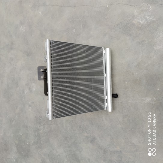 五征原厂配件飞碟奥驰汽车冷凝器总成C107 EV06
