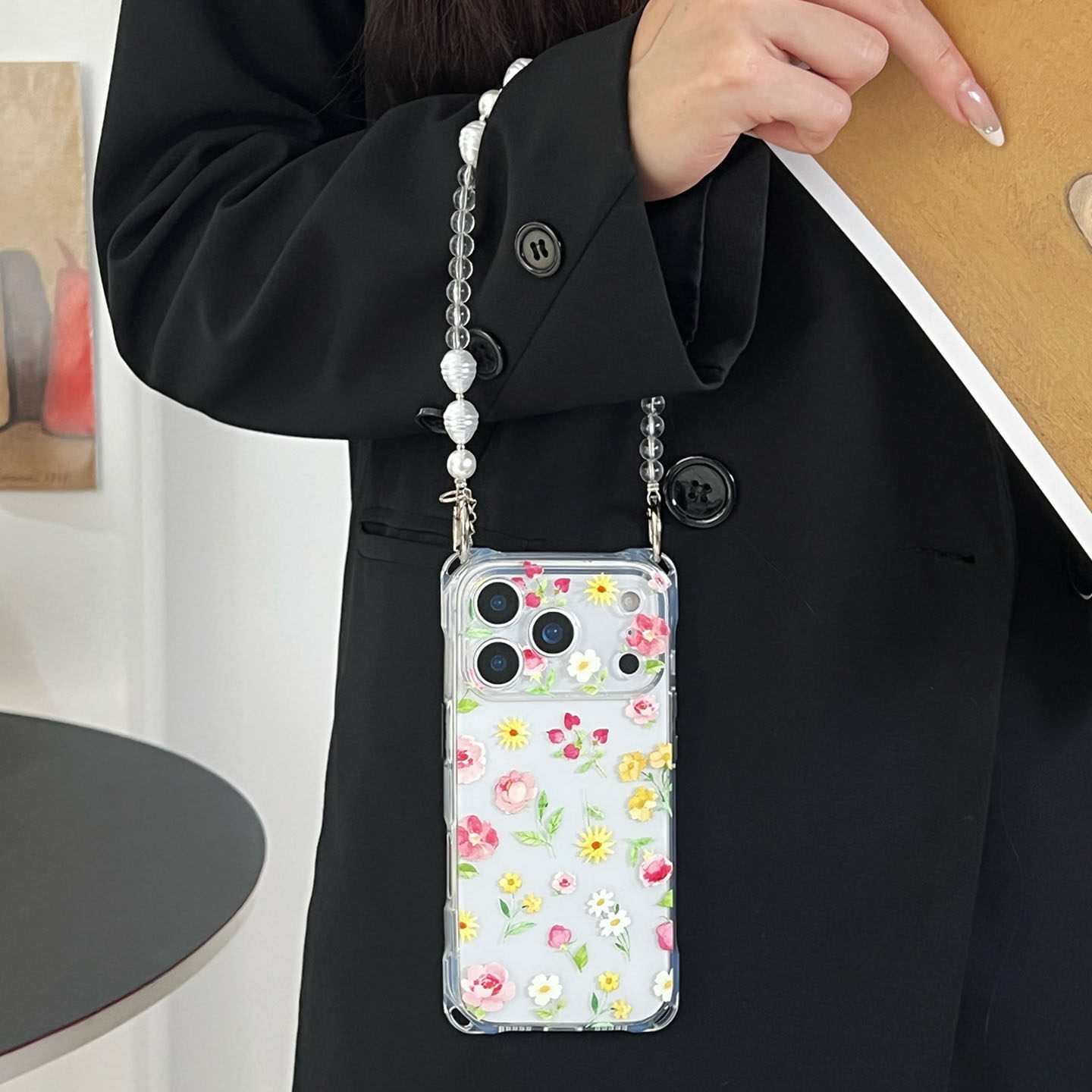 春日清新花卉~适用苹果17手机壳带挂绳16斜挎可背iphone15promax四角防摔小米14链条13挂链12软硅胶p80手提11