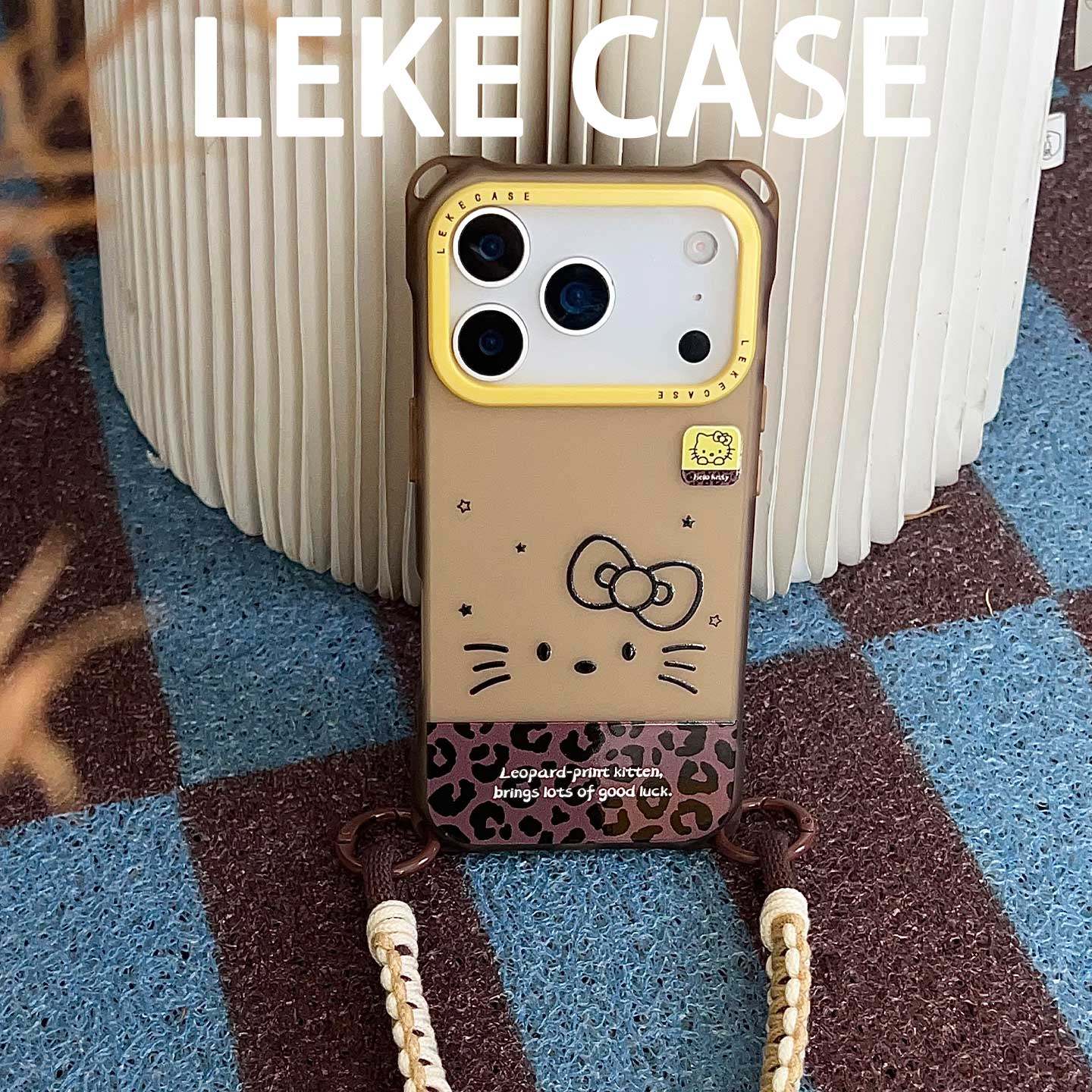 豹纹猫咪独特好看适用苹果17手机壳带挂绳15手腕iphone16promax四角防摔13手提pura70带子短款12秋冬小米13