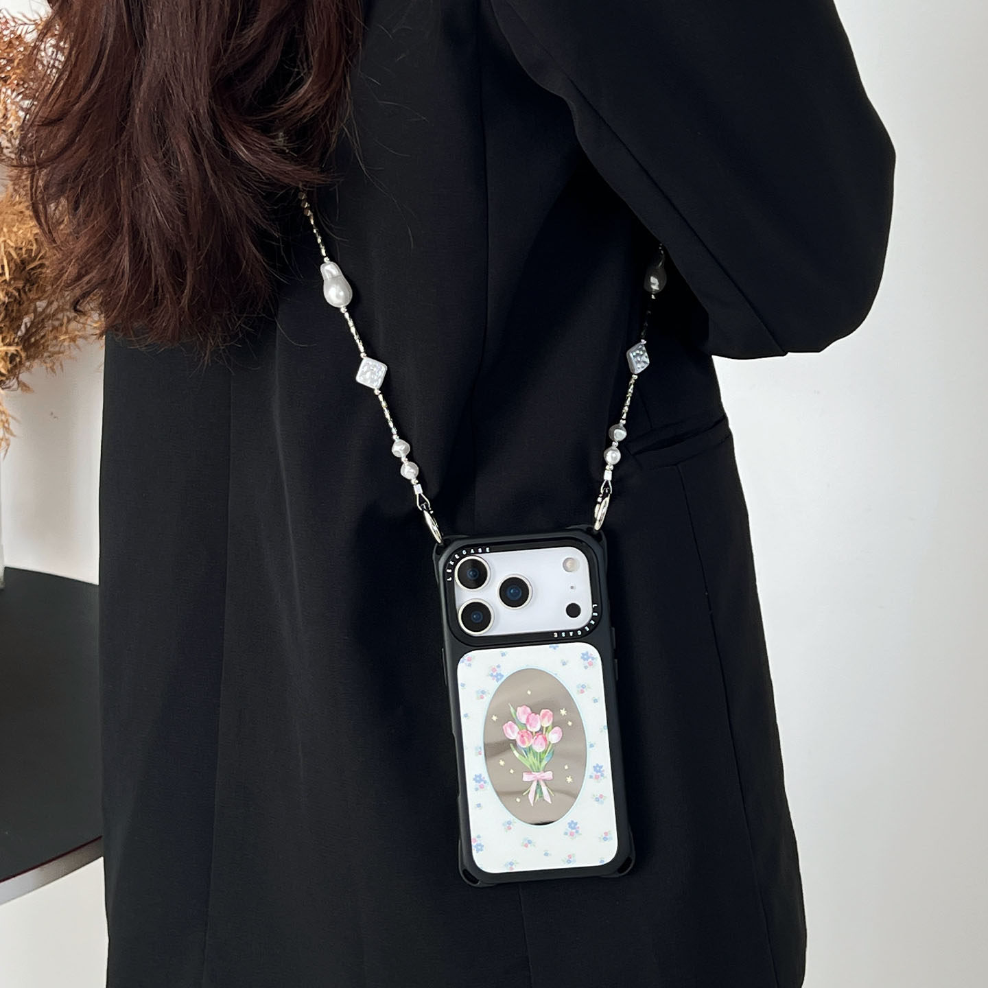 韩系郁金香花朵~镜面适用苹果13手机壳带挂绳16斜挎可背iphone17promax四角防摔小米15链条14懒人12挂链p80