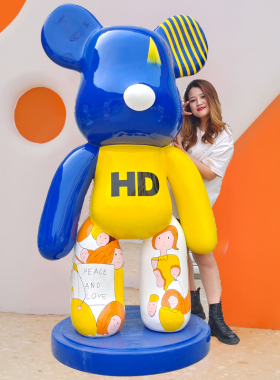 网红kaws卡通芝麻街玻璃钢客厅