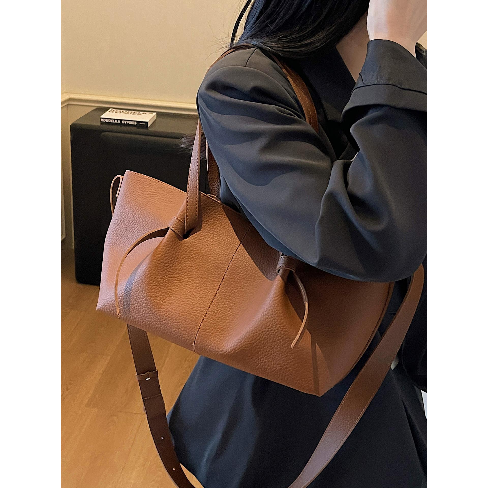 大容量包包女秋冬2025新款覆古斜挎子母包高级质感手提通勤托特包