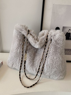 秋冬大容量毛绒绒包包2025新款 女包流行百搭链条斜挎包毛毛水桶包