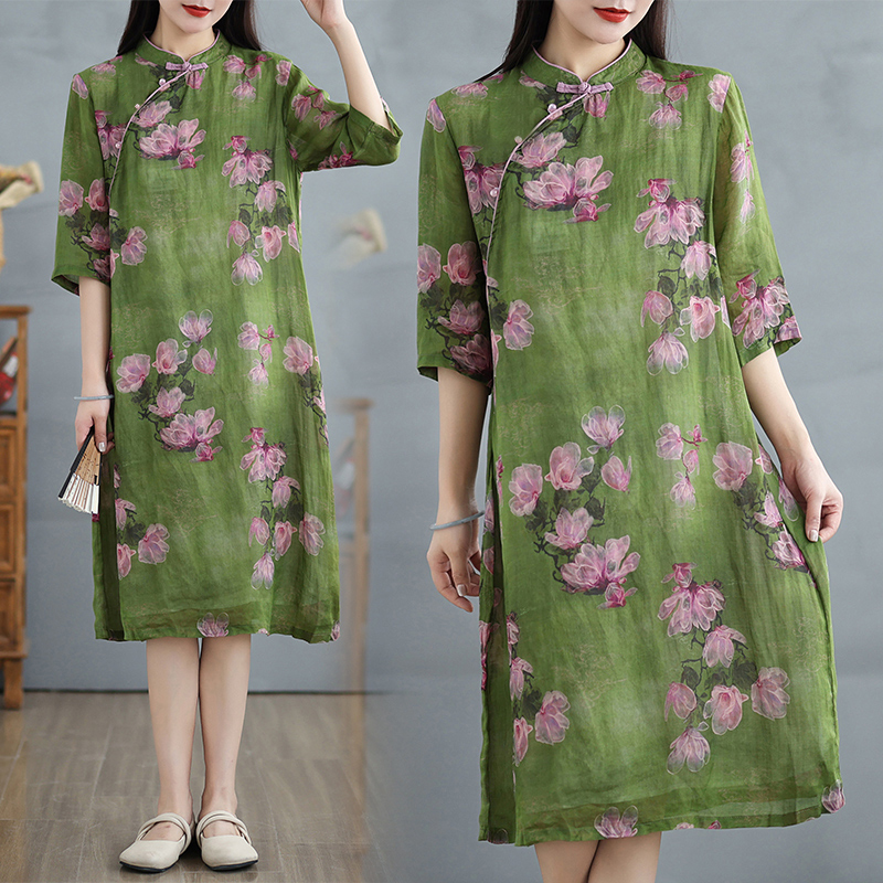 实拍新中式复古轻国风连衣裙绿色盘扣斜襟五分袖宽松棉麻碎花长裙