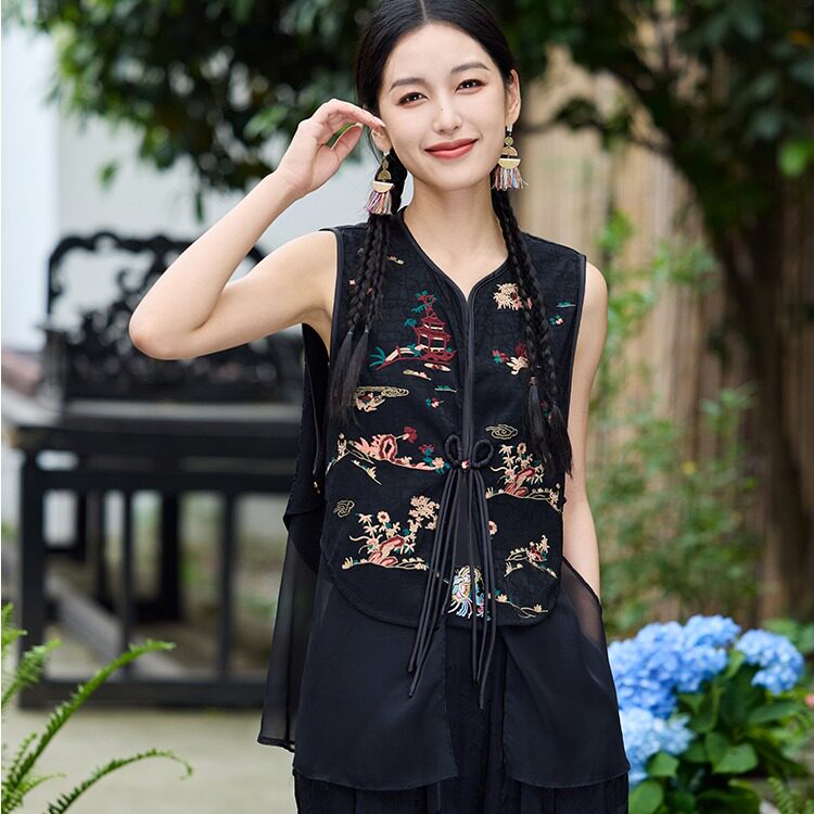 国潮复古常规刺绣女马甲